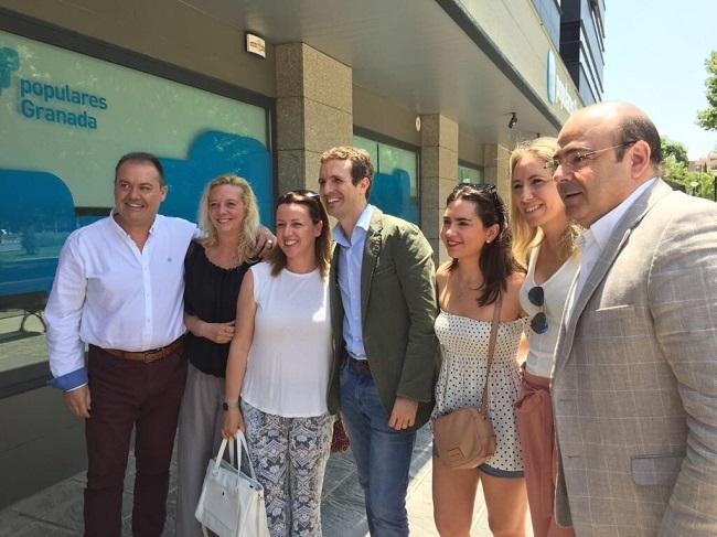 Pablo Casado, a su llegada este sábado a la sede del PP granadino.