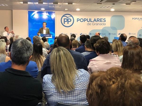 Pablo Casado en Granada, en un acto durante la campaña a la presidencia del partido.