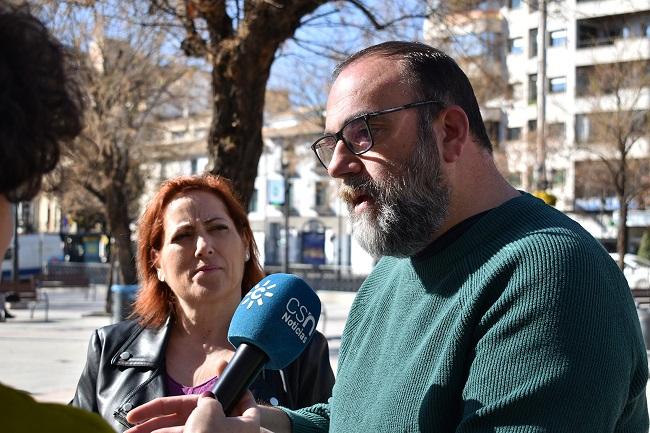 Paco Puentedura, junto a Mari Carmen Pérez.