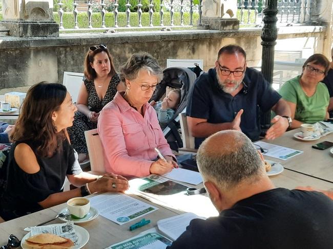 La parlamentaria europea Evelyn Huytebroeck, junto a candidatos de Granada Unida y movimientos ambientalistas.