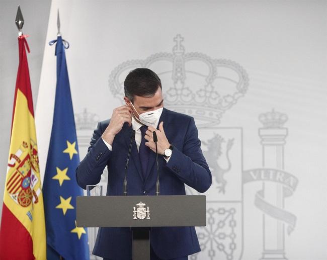 Pedro Sánchez, este martes, antes de la rueda de prensa.