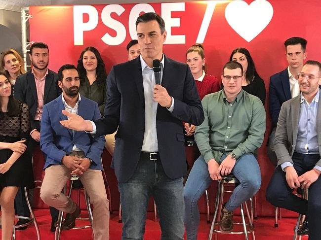 Pedro Sánchez, este jueves en Pinos Puente.