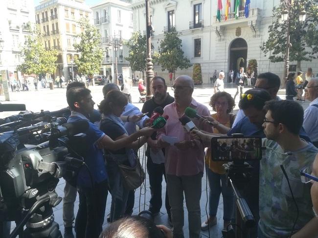 Rueda de prensa de la confluencia, este lunes.