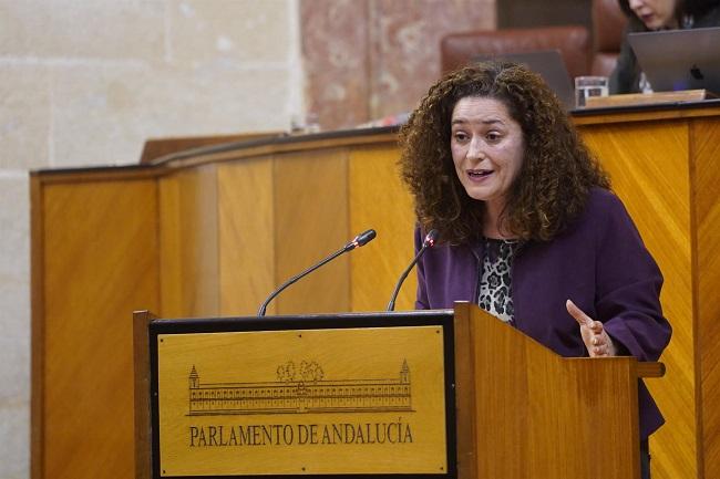 La portavoz del Grupo Parlamentario Por Andalucía, Inmaculada Nieto, interviene durante la primera jornada del Pleno del Parlamento andaluz, a 8 de marzo de 2023 en Sevilla (Andalucía, España). En la décima sesión del Pleno, de esta XII Legislatura, se ha - 