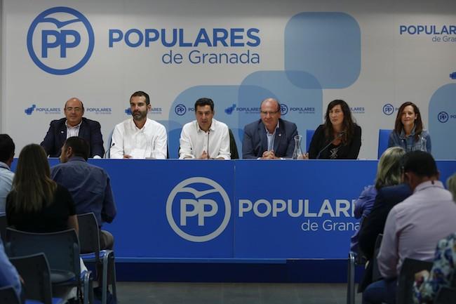 El presidente del PP-A, Juan Manuel Moreno, en Granada.