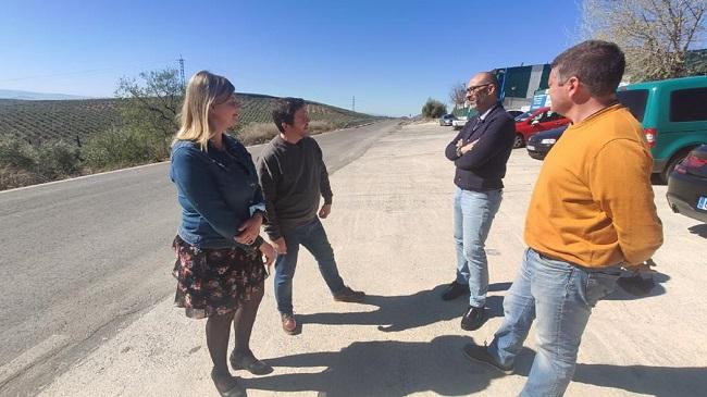 Representantes del PP en la carretera.13