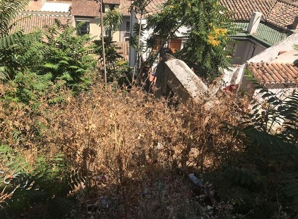 Estado de abandono de una de las zonas del barrio Estado de abandono de una de las zonas del barrio.