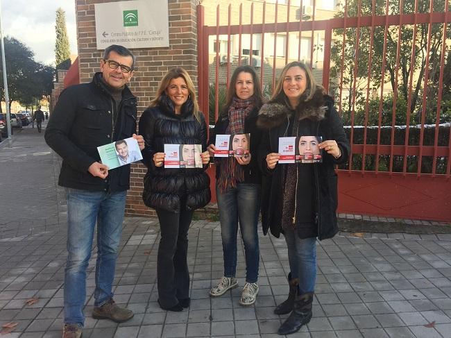 De izquierda a derecha, Juan Ramón Ferreira, Eva Martín, Ana Vanessa García y Marifrán Carazo. Los parlamentarios del PP a las puertas del Centro de Formación de Cartuja.