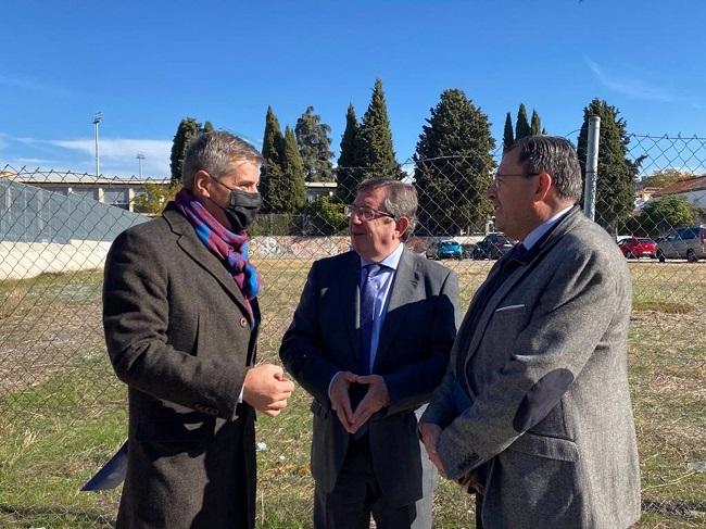 De izquierda a derecha, César Díaz, Luis González y Carlos Ruiz.