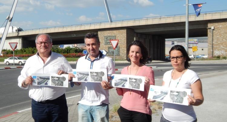 Ayllón, junto a otros representantes de su partido.