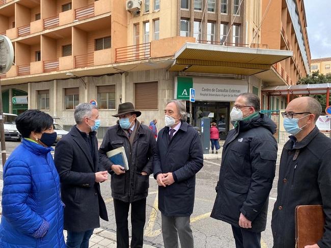 Representantes del PP, en la rueda de prensa ofrecida este miércoles.