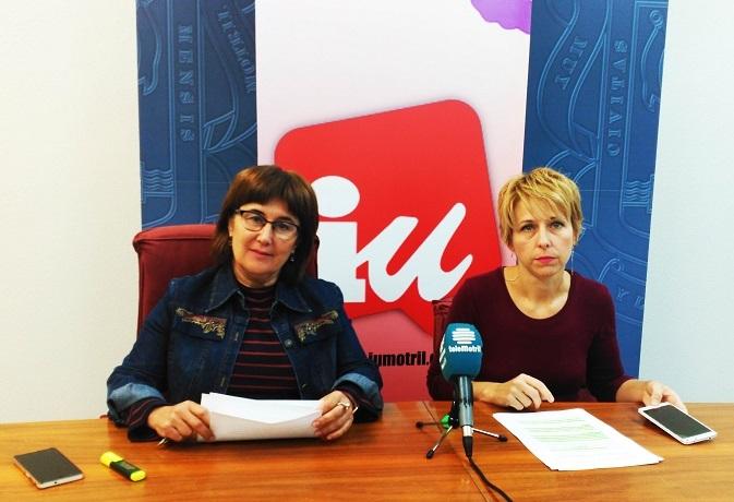 La portavoz de IU Motril, Daniela Paque, y la concejala Inmaculada Omiste. 