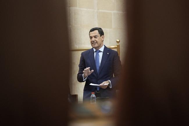 El presidente en la sesión de control en el Parlamento.