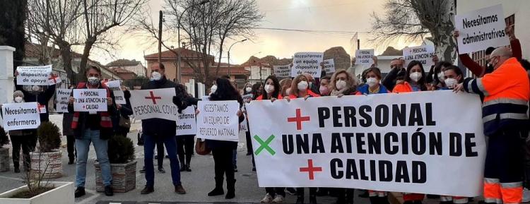 Una de las habituales concentraciones para exigir una atención sanitaria de calidad, en esta imagen, en Purullena.