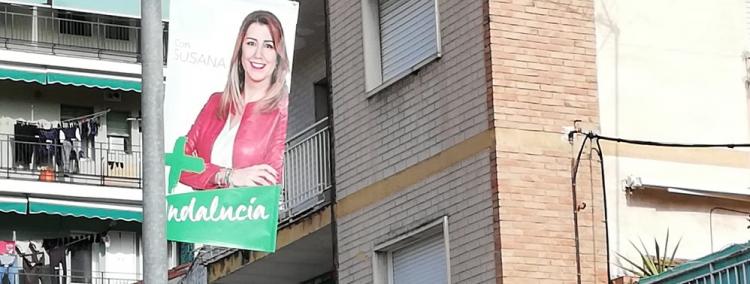Cartel electoral de Susana Díaz, en una calle de Granada. Cartel electoral de Susana Díaz, en una calle de Granada.