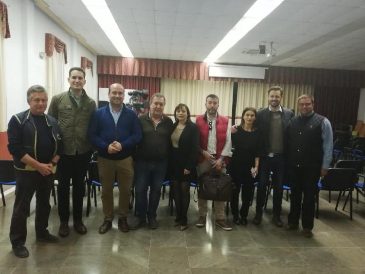 Olga Manzano y Juan José Martín Arcos han participado en la reunión. Olga Manzano y Juan José Martín Arcos han participado en la reunión.