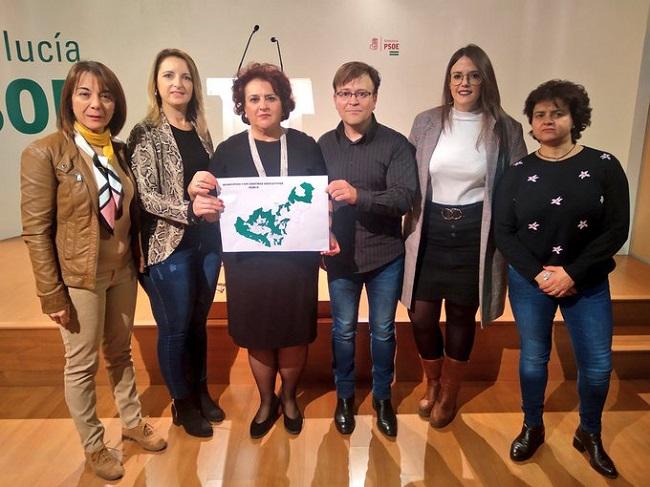 Teresa Jiménez y el alcalde y las alcaldesas de Freila, Nevada y Fornes y el teniente de alcalde de Montillana. Teresa Jiménez y el alcalde y las alcaldesas de Freila, Nevada y Fornes y el teniente de alcalde de Montillana.
