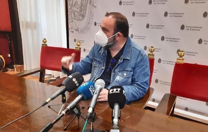 Paco Puentedura, en rueda de prensa Paco Puentedura, en rueda de prensa.
