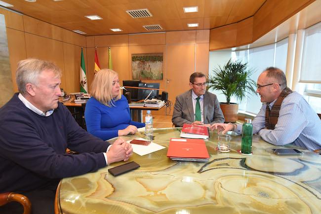 Reunión de Entrena con los regantes.