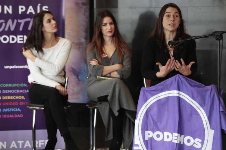 Marta Gutiérrez y Ana Terrón en un acto de Podemos con Rita Maestre.