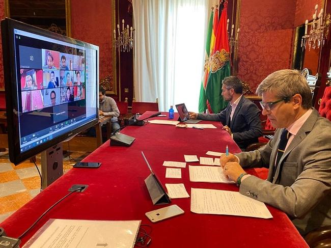 César Díaz y Manuel Olivares, en la rueda de prensa telemática este viernes.