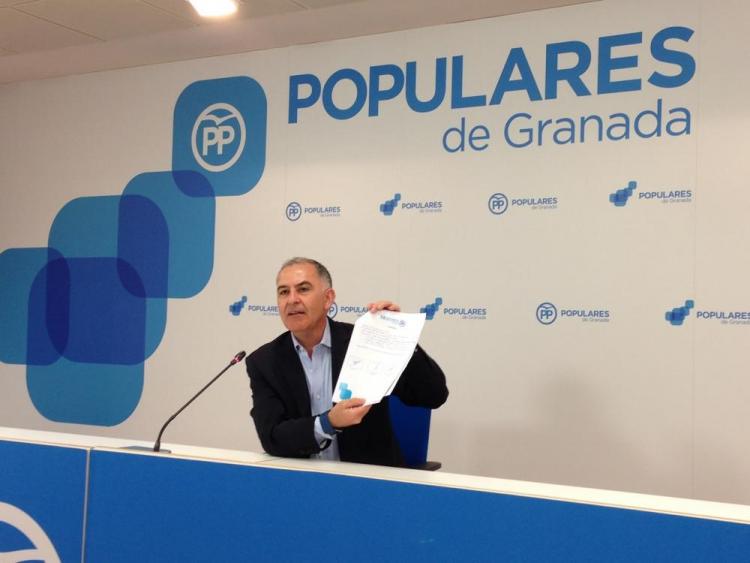 Santiago Pérez, en rueda de prensa.