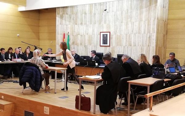 Imagen de una de las sesiones del juicio. Imagen de una de las sesiones del juicio.