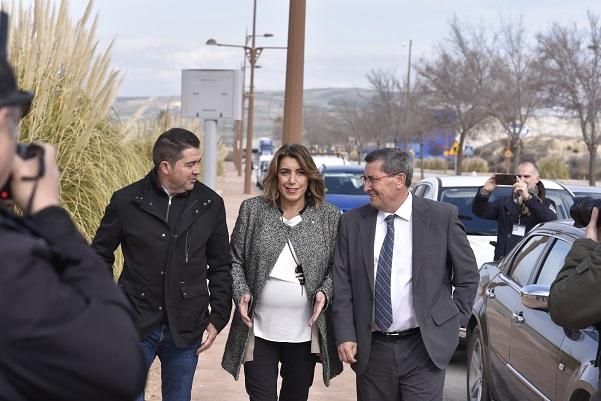 Susana Díaz en su reciente visita a Escúzar.