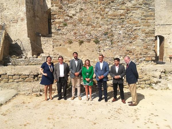 Los presidentes de las diputaciones socialistas, en la reunión de este lunes en Tarifa. Los presidentes de las diputaciones socialistas, en la reunión de este lunes en Tarifa.