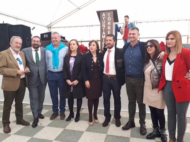 Las autoridades, en el acto oficial de este domingo. Las autoridades, en el acto oficial de este domingo.