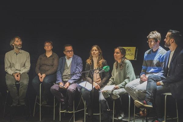 Mayte Olalla junto a Marta Gutiérrez y el resto de los integrantes de la candidatura.