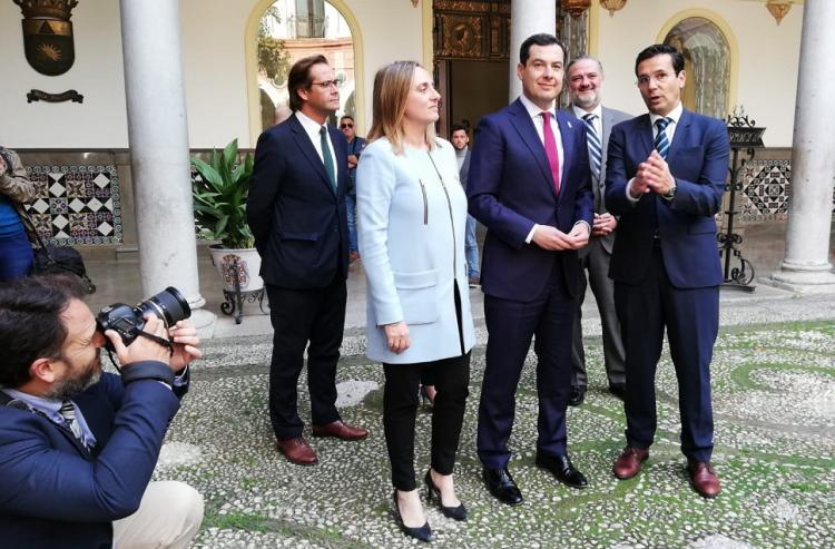Juan Manuel Moreno, en una visita a Granada en marzo de 2019, con Cuenca entonces también de alcalde.
