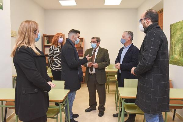 Visita al centro de día de Maracena.