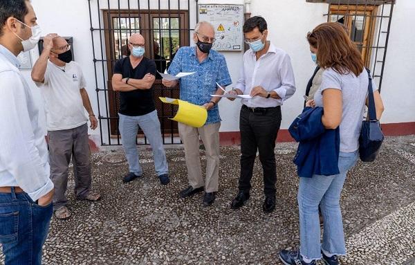 Visita de los ediles del PSOE al barrio de La Churra.