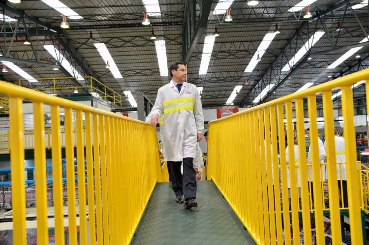 Juan Manuel Moreno, en una visita a Lanjarón.