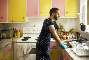 Hombres al frente de la casa, afortunadamente, ya no es inusual.