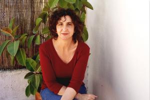 Juana Gallego, la profesora de Periodismo de la Universidad de Barcelona cancelada por su postura pública contra la Ley Trans.