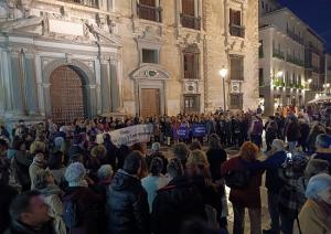 Concentración este martes en Granada por el aumento de los asesinatos machistas.