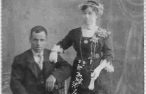 Manuel Rodríguez Gámez y Resurrección Román Serrano, en la única fotografía que conserva la familia. 