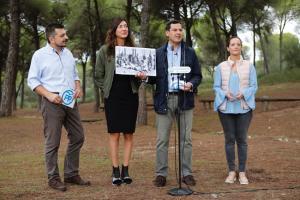 Juanma Moreno, junto a otros líderes del PP Andaluz.