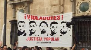 Una de las protestas contra la manada que violó a una joven en San Fermín en 2016.