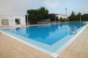 Piscina municipal de Guadix en una imagen de archivo. 