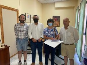 Acuerdo entre la Junta de Compensación y asociaciones ecologistas para plantar estos árboles.