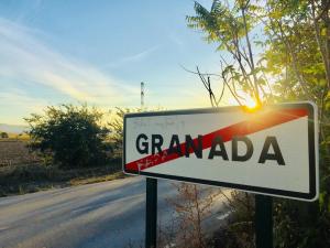 Cartel de los límites de Granada. 