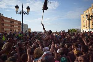 Imagen del Cascamorras en Guadix en 2019.