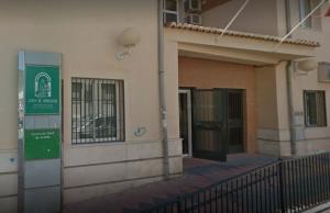 Entrada del centro de salud de Armilla. 