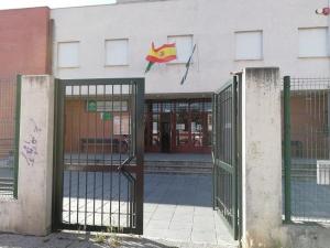 Entrada al Conservatorio Ángel Barrios. 