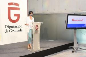 Mercedes Garzón presenta el programa 'Generación G'.