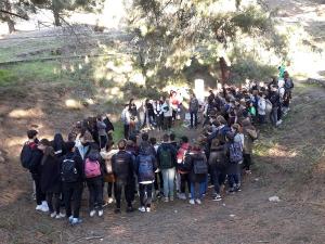 Los estudiantes franceses en la fosa de Víznar.