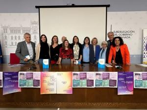 Autores y colaboradores de Lunas de abril.
